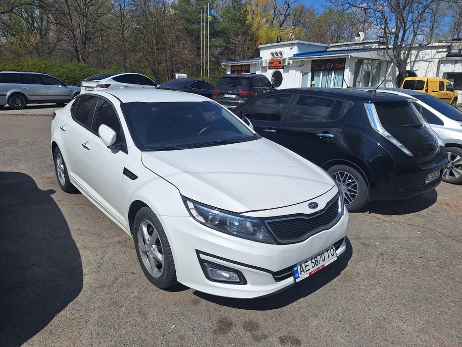 Оренда авто K5, Leaf, Sonata, Tesla