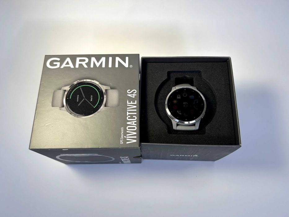 Смарт-часы Garmin Vivoactive 4S, цвет светло-серый, серебристый