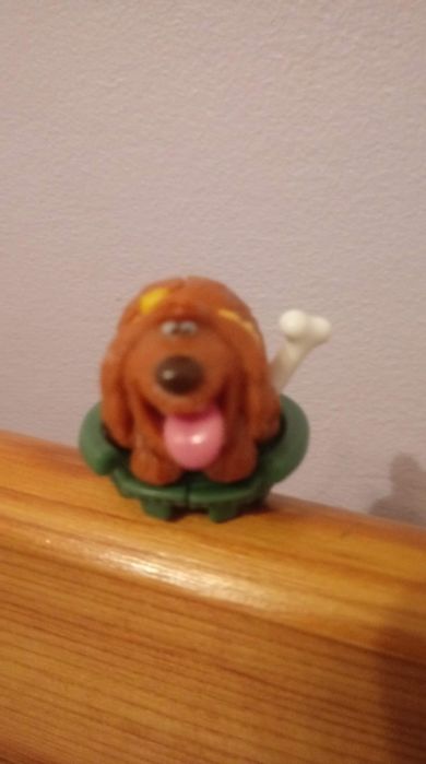 Kinder niespodzianka figurki zamienię