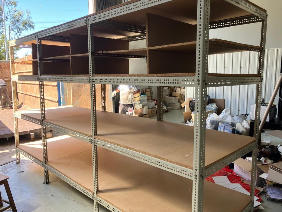 6 armários de dexion