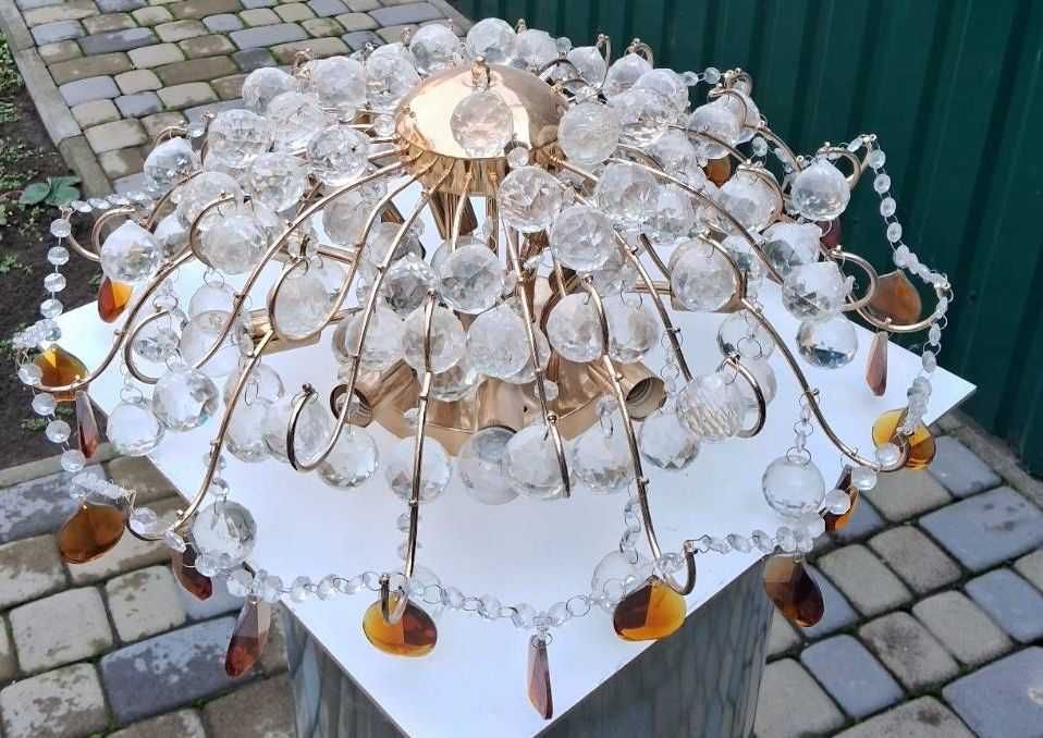 Продам кришталеві люстри