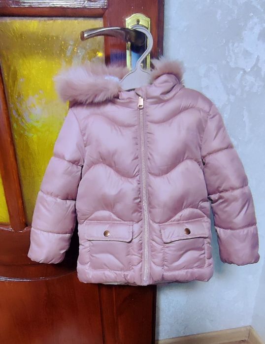 Курточка зимова для дівчинки 92р