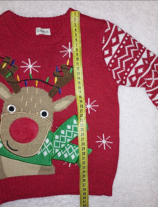 Детский новогодний свитер