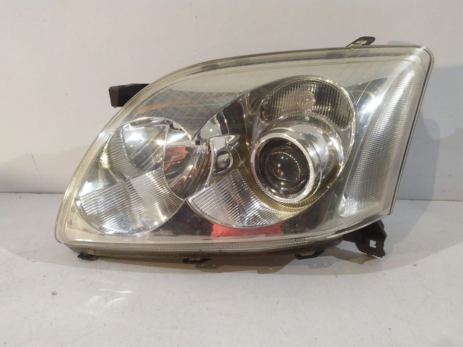 Toyota Avensis T25 lampa przednia H7 lewa - 15035