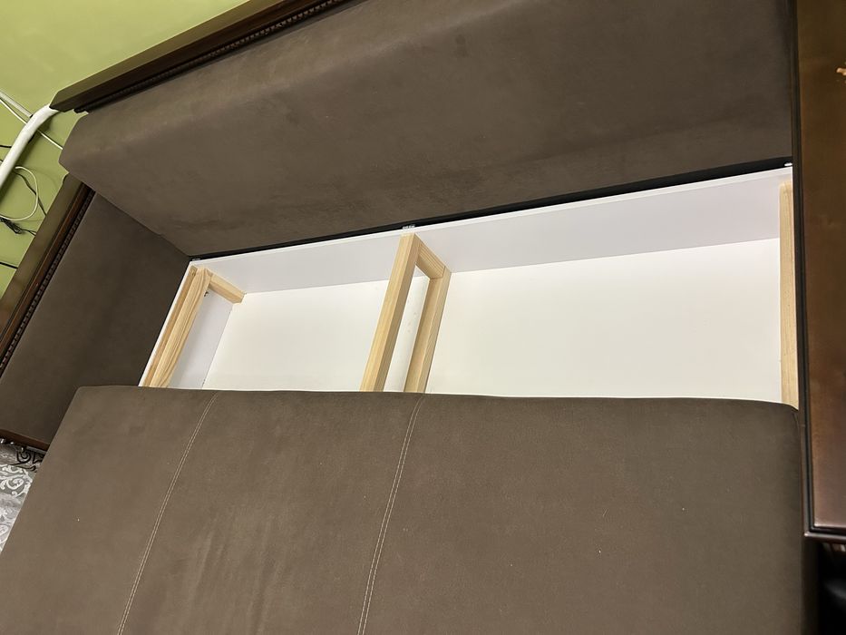 Продам диван,майже новий