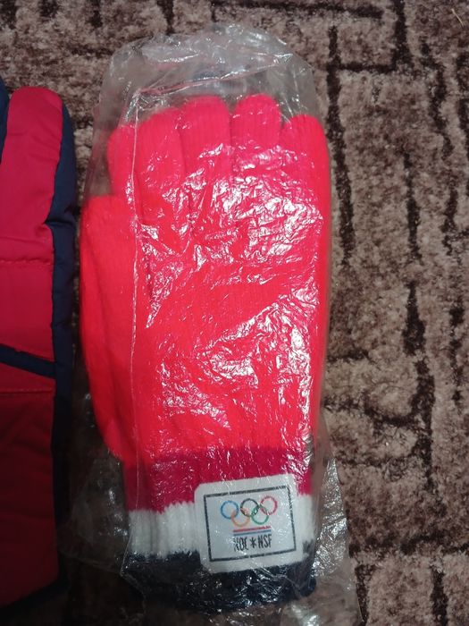 Рукавиці лижні зимові , ціна за пару.