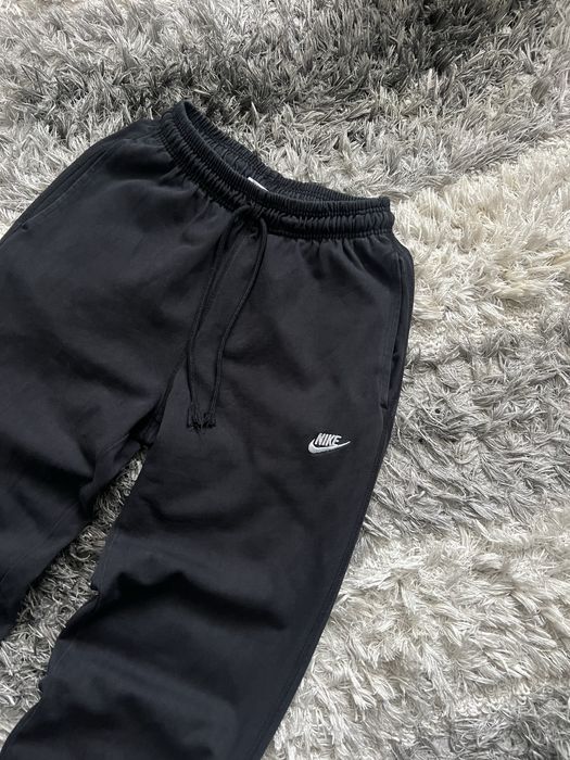 Штани Nike з нових колекцій