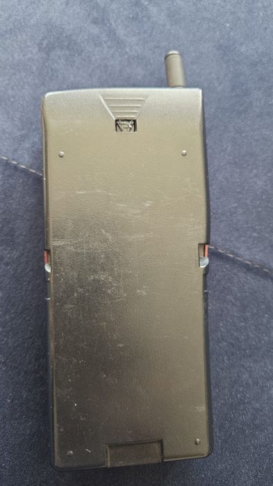 Kolekcjonerski Alcatel D1 987 cegła