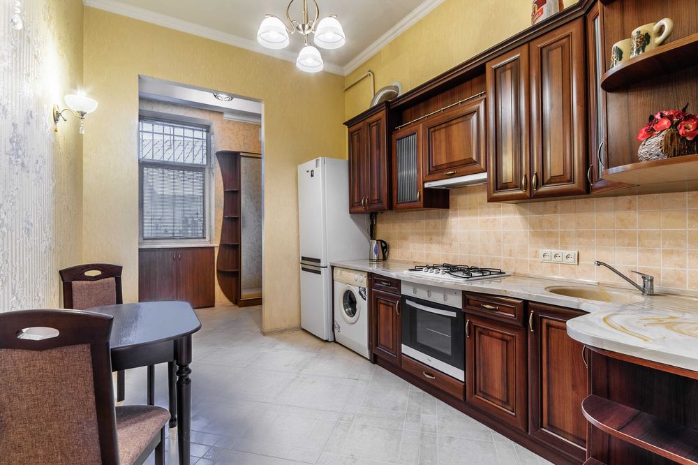 Продаж 1-кім квартири по вул. Листопадового Чину. Парк Франка