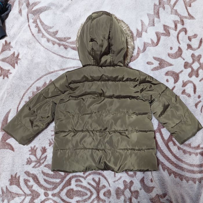 Зимова курточка на дівчинку F&F