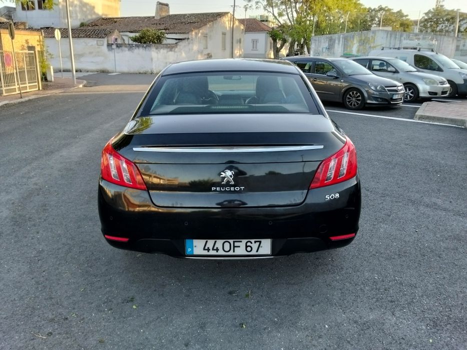 Peugeot 508 2.0HDI de 140cv em estado novo