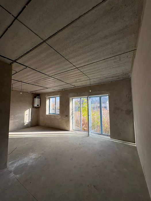 р Двоян у масиві Криниченька, двоповерховий, автономне газове