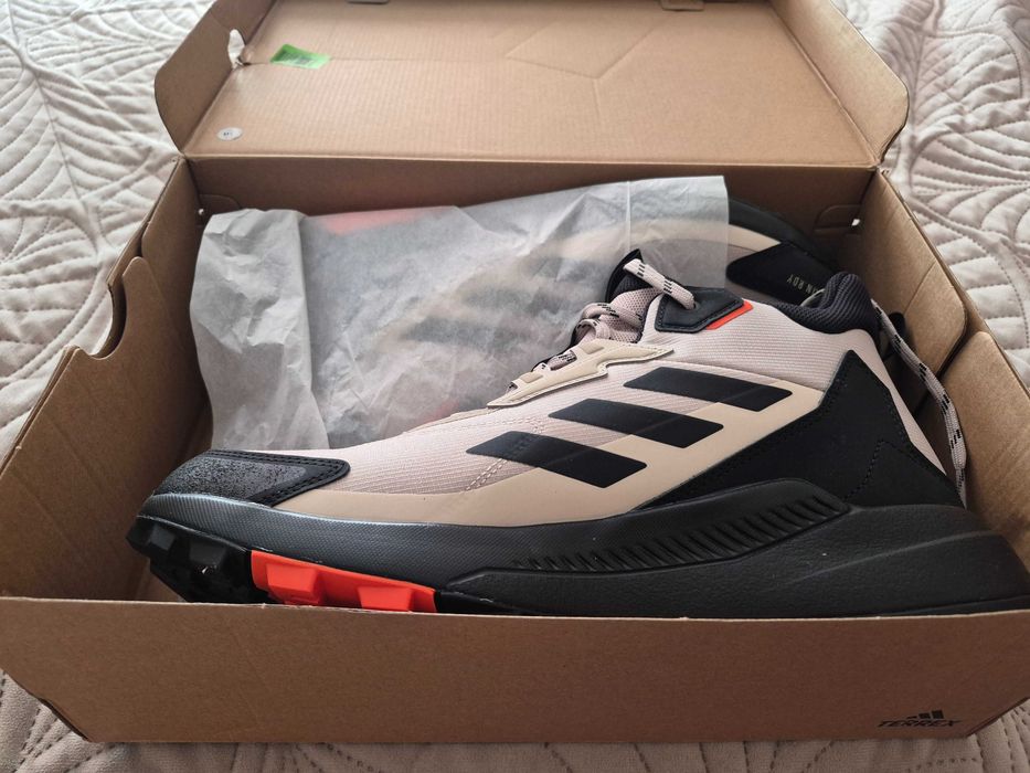 Buty Nowe męskie Adidas 45