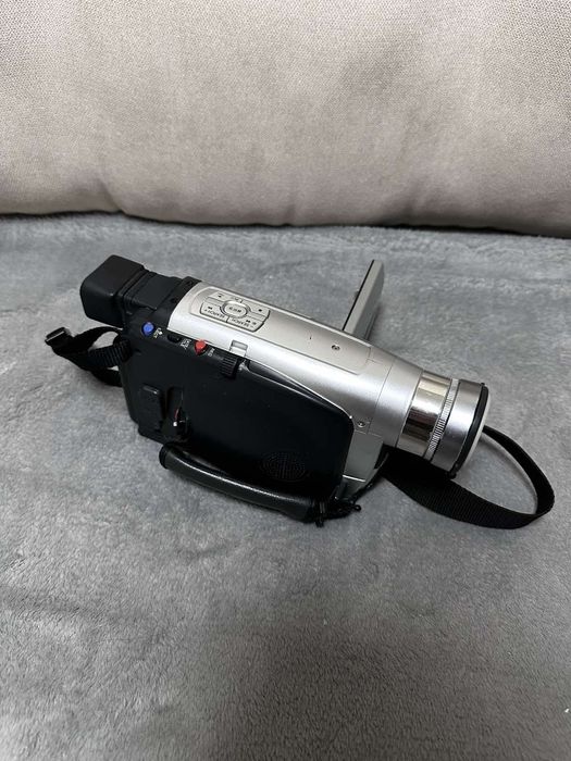 Відеокамера Panasonic VZ17