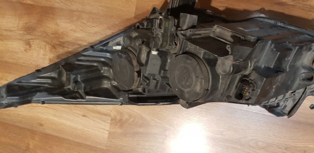 Пежо 3008 фара передняя правая