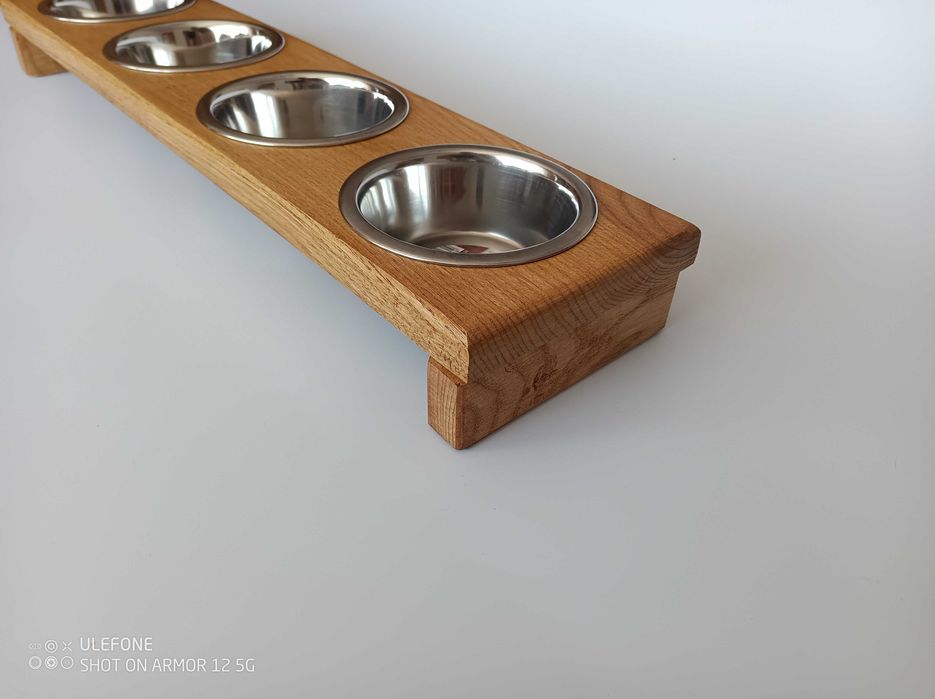 Stojak na miski dla psa lub kota 4 x 0,22l