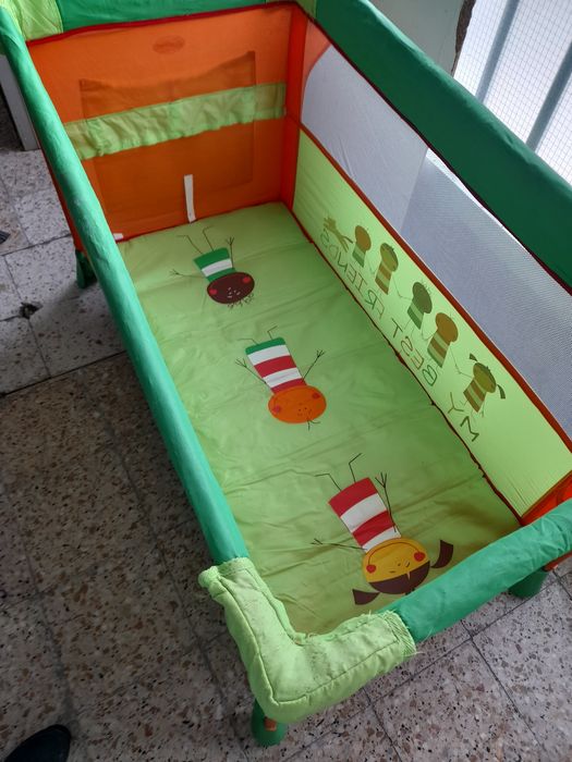 Cama viagem bebé em boas condições