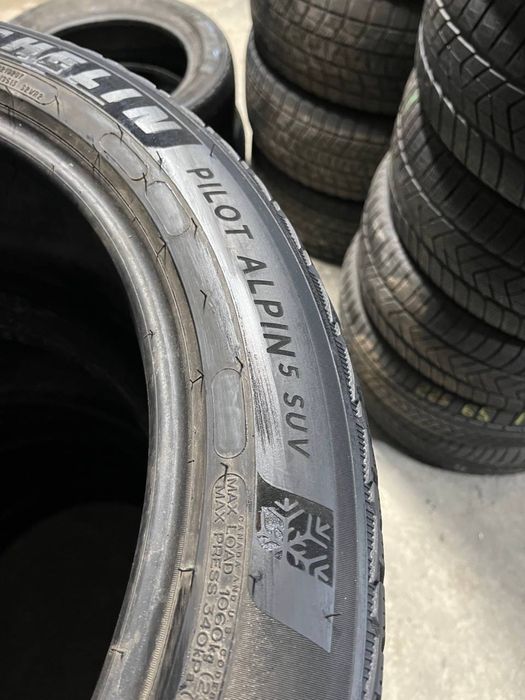 Різноширокий комплект зимової гуми 315/40 275/45 r21