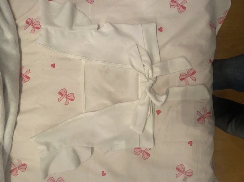 Top branco de amarrar nas costas