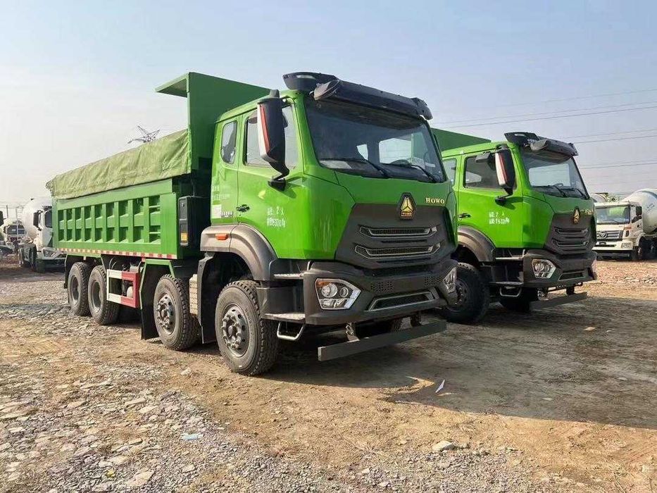 Самосвал  б/у  HOWO из Китая