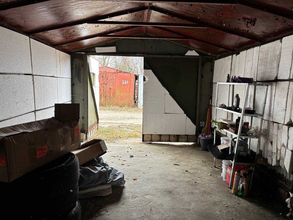 Продаж гаража з паркомісцем в гаражному кооперативі