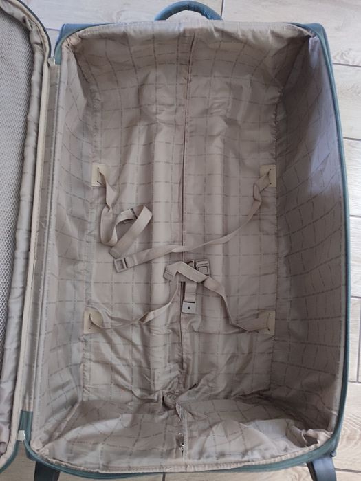 Walizka podróżna duża