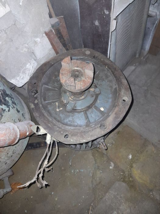 двигатель 7.5 к.380/220