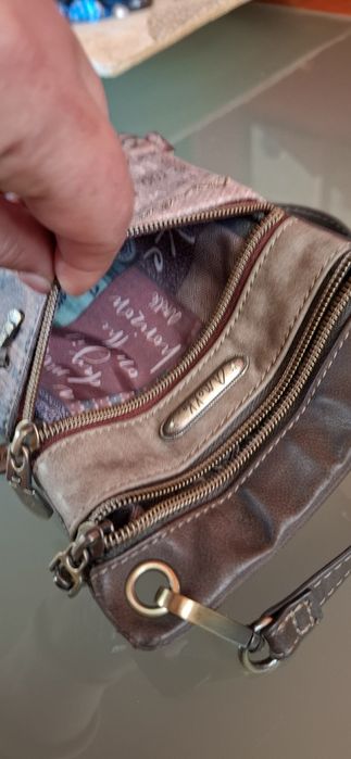 Bolsa da Anekke, para usar a tiracolo