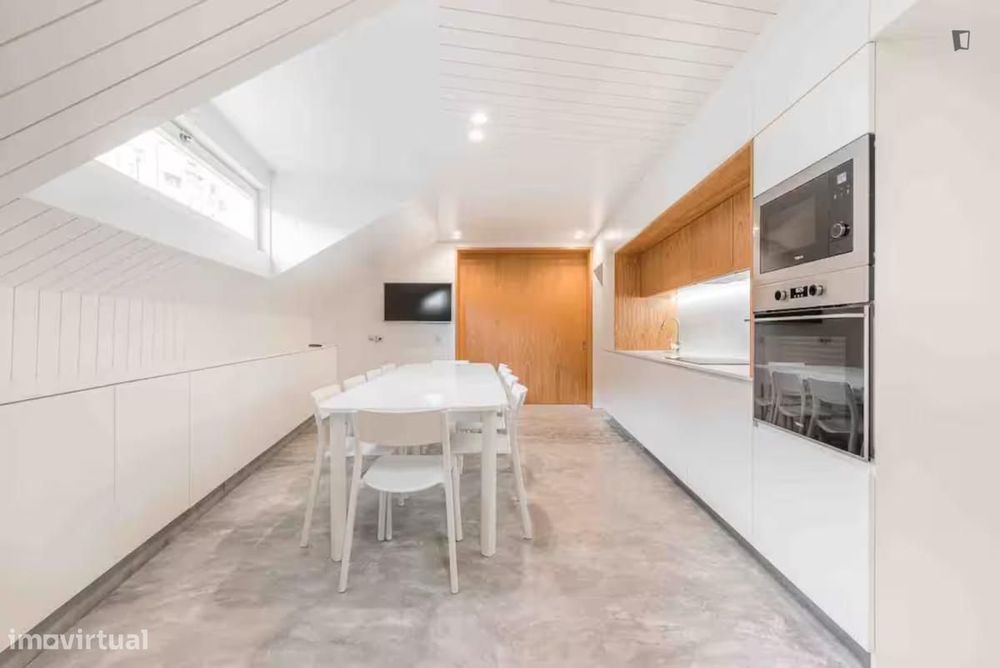 Apartamento com 4 quartos - localizado em Santo Ildefonso Porto