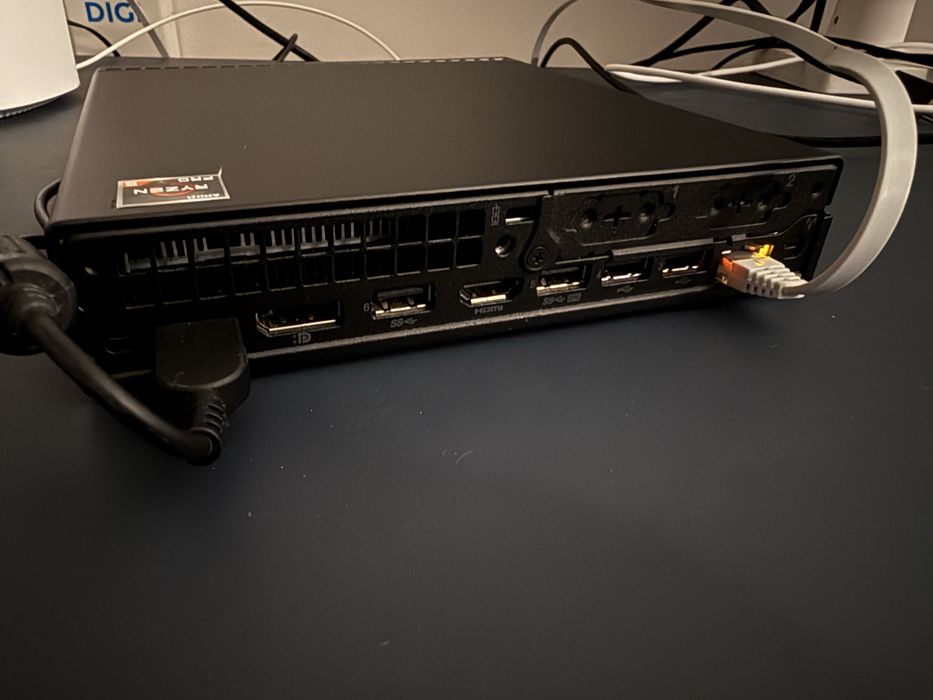 Lenovo ThinkCentre M75q Gen 2 Tiny