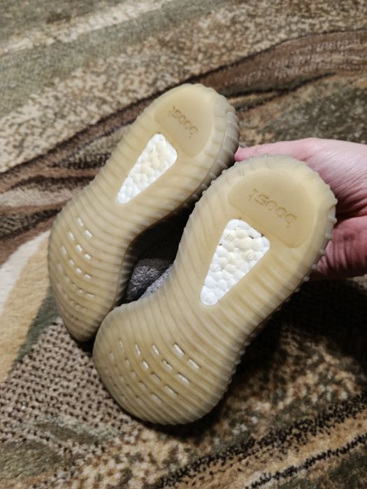 Кросівки Adidas Yeezy Boost 350 V2  оригінал