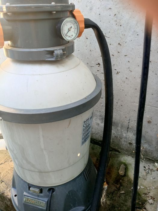 Продам каркасный бассейн 3.66 на 133