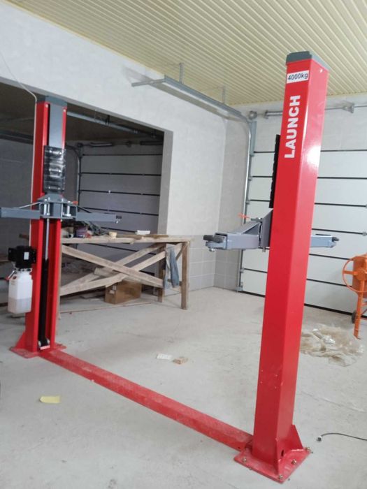 Підйомник автомобільний LAUNCH 3,5-4т 380-220В