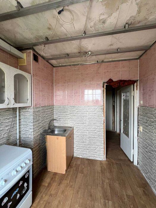 Продаж 2 кімн м-н. Сонячний 55, мпо, мпт, електрика, балкон.