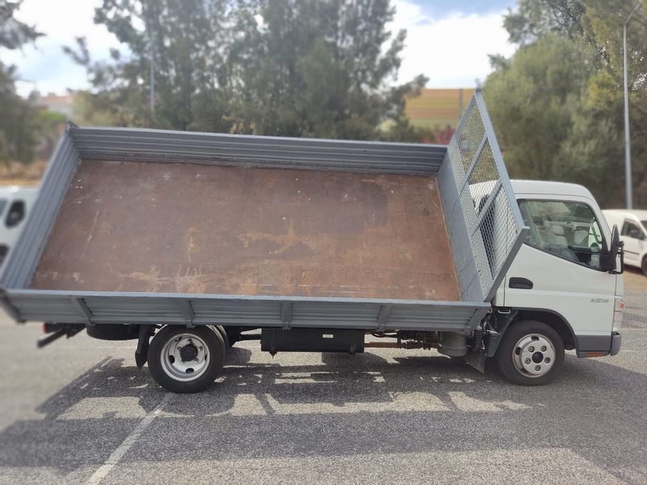 Mitsubishi Canter 3.0 125 cv com báscula