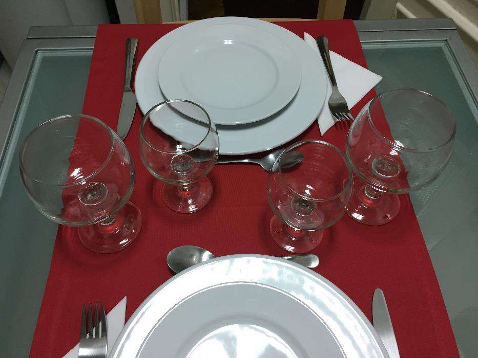 Caminho de Mesa 1,05m X 0,41m - Vermelho