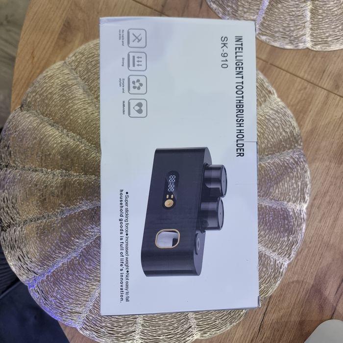 Inteligentny uchwyt na szczoteczki do zębów SK-910 sterylizacji UV