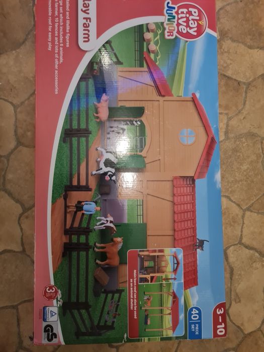 Duża farma do zabawy . Budynki,zwierzęta.