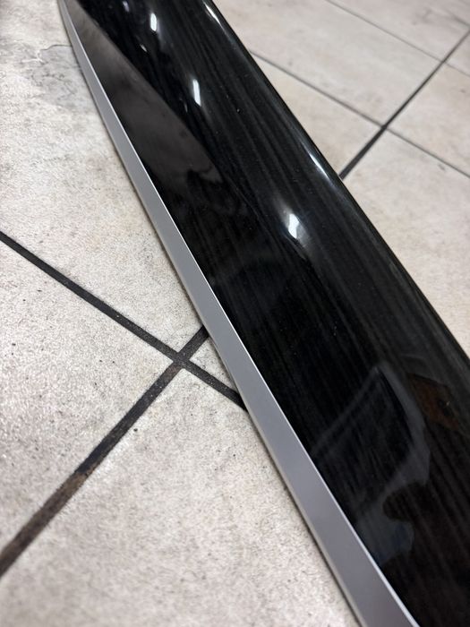 Frisos em madeira escura bmw f10 f11