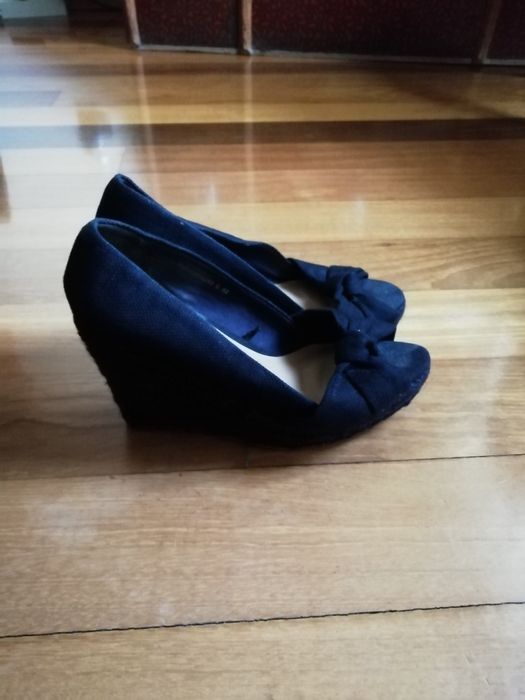 Vendo sandálias da mango número 38