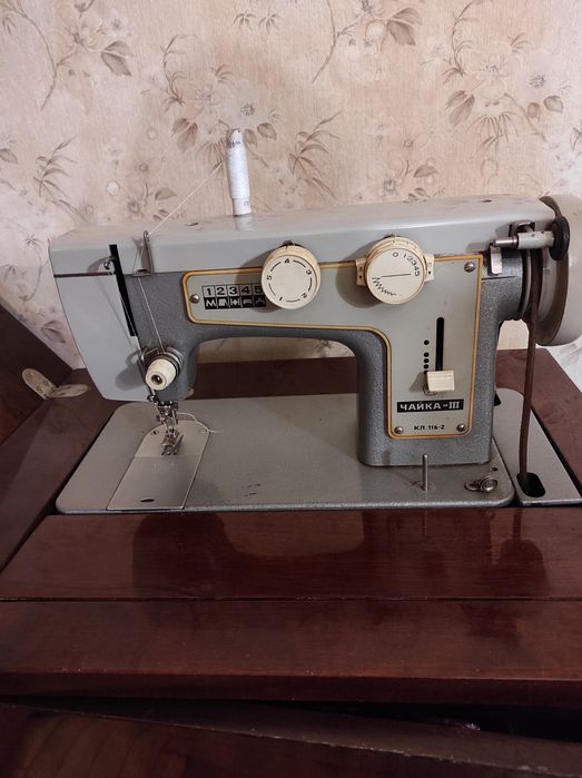 Швейная машина Чайка 111