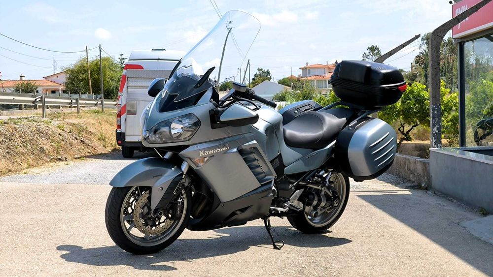 Kawasaki GTR1400, impecável