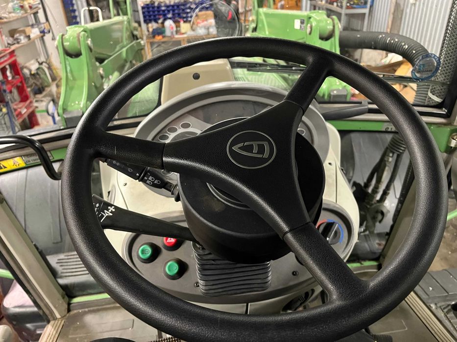 FjDynamics AT2 CHCNAV Trimble Sveaverken RTK 2.5cm wyprzedaż