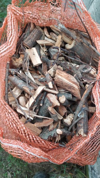 Suche wiórki zrębki w workach