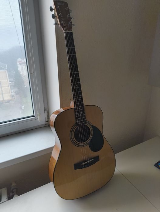 Акустична гітара Cort AF510 з чохлом і медіатором