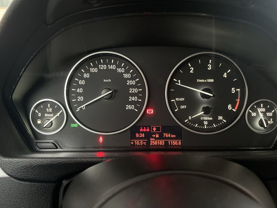 Bmw 318 f30 full extras