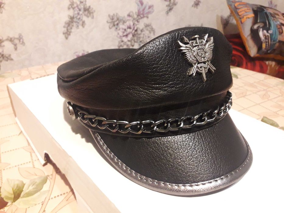 Кепка- фуражка РОК /хип -хоп /Байкер . Кожаная  55-56р