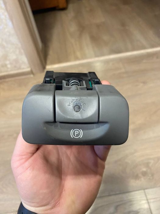 Панель приладів Рено Сценік 2,кнопка стояночного гальма Рено Сценік 2