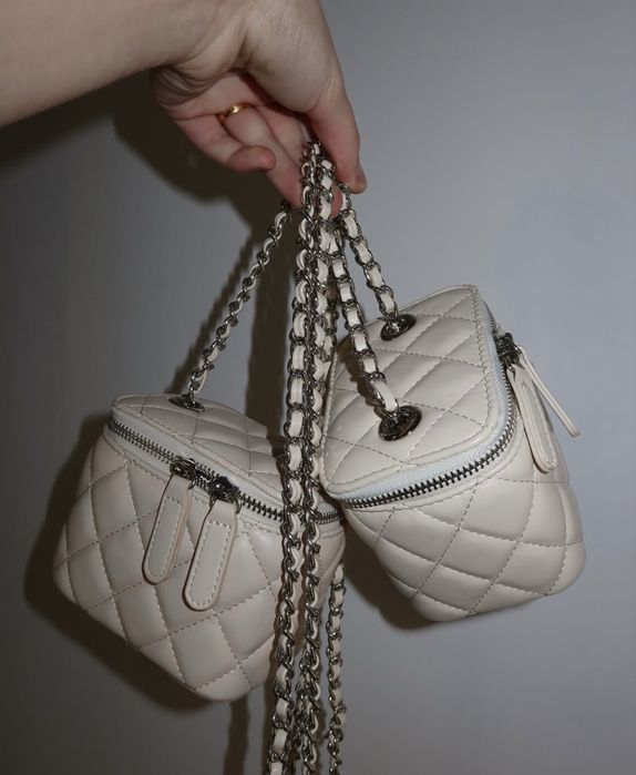 Сумочки білі та чорні