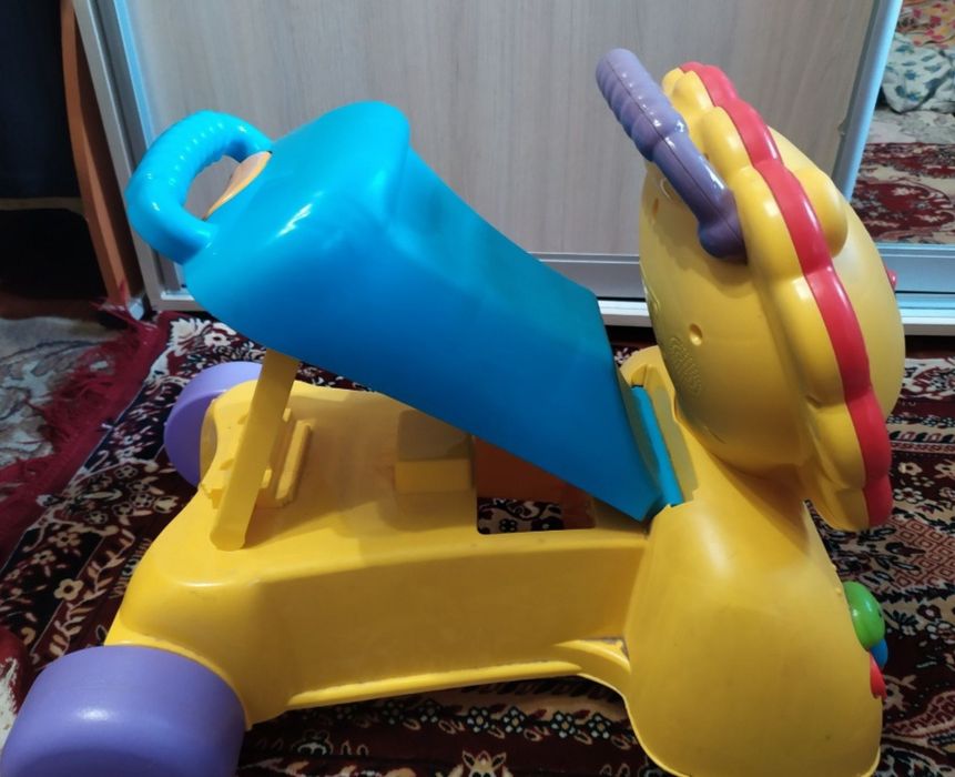 Холунки - толокар Fisher price